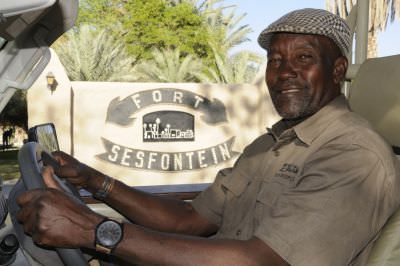 14.10 Kunene  037 Petrus Ganuseb Tour Guide